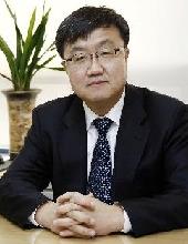 성민섭 교수이미지
