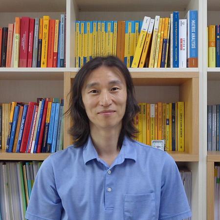 서검교(Seo, Keomkyo) 교수이미지